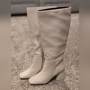 DKNY Cream Over the Knee Block Heel Boots Size 7.5M